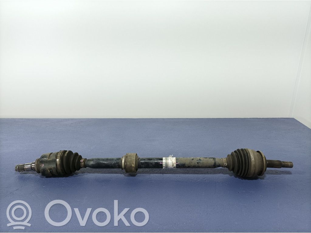 Toyota Corolla E160 E170 Etuvetoakseli 