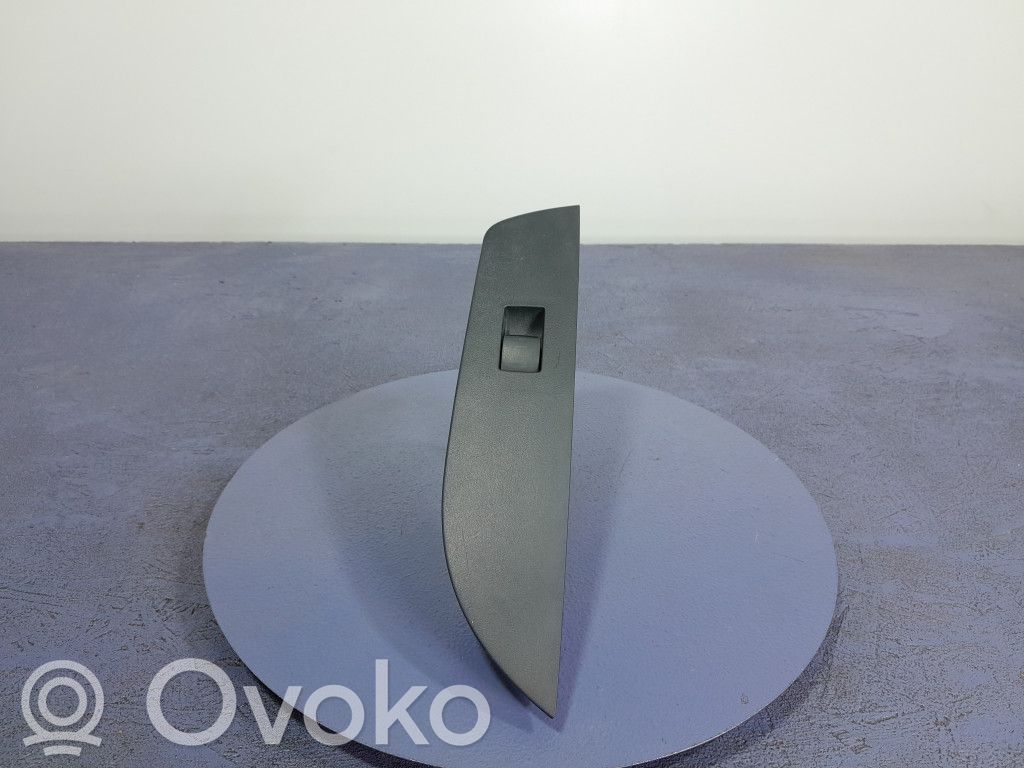 Toyota Corolla E210 E21 Otros interruptores/perillas/selectores 