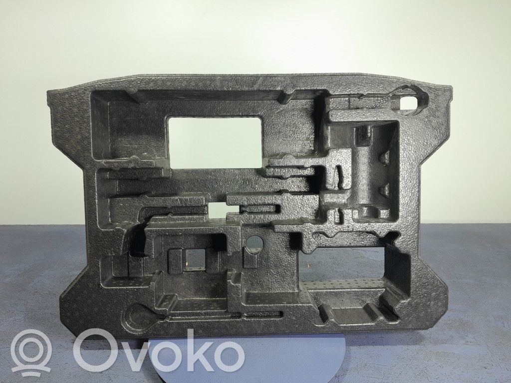 Suzuki SX4 Tavaratilan/takakontin alempi sivuverhoilu 