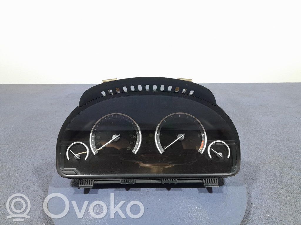 BMW X5 F15 Geschwindigkeitsmesser Cockpit 