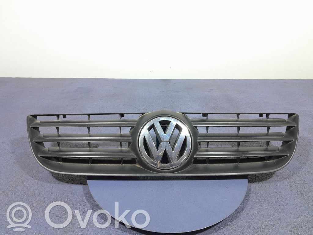 Volkswagen PASSAT B5.5 Atrapa chłodnicy / Grill 