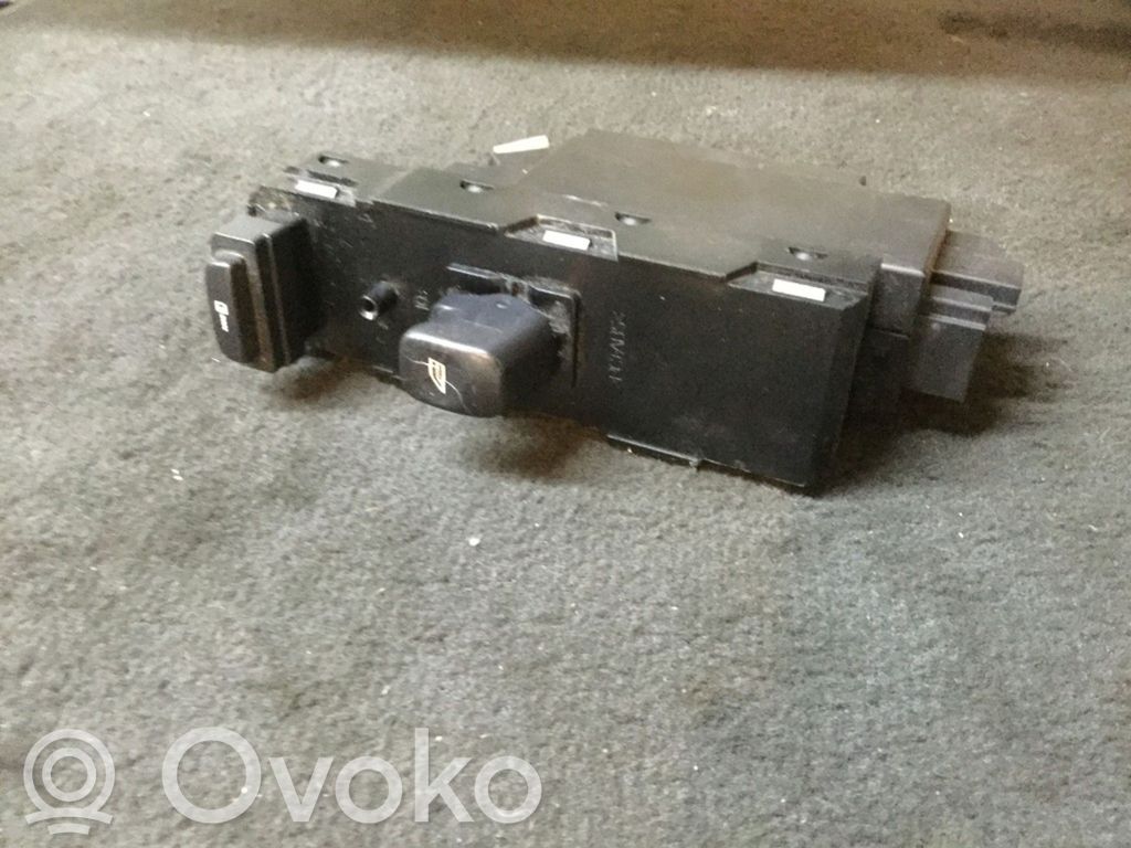 Volvo S60 Electric window control switch 
