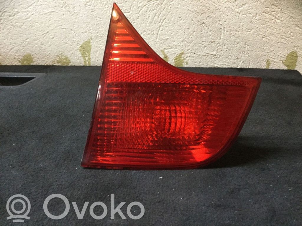 Audi A4 S4 B7 8E 8H Takaluukun takavalot 