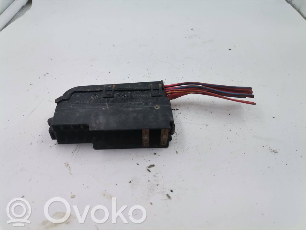 Audi A6 S6 C6 4F Módulo de fusible 