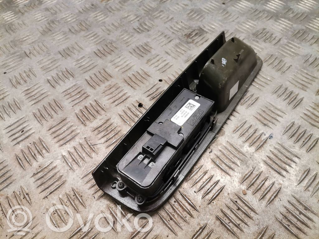 Electric window control switch   30795081