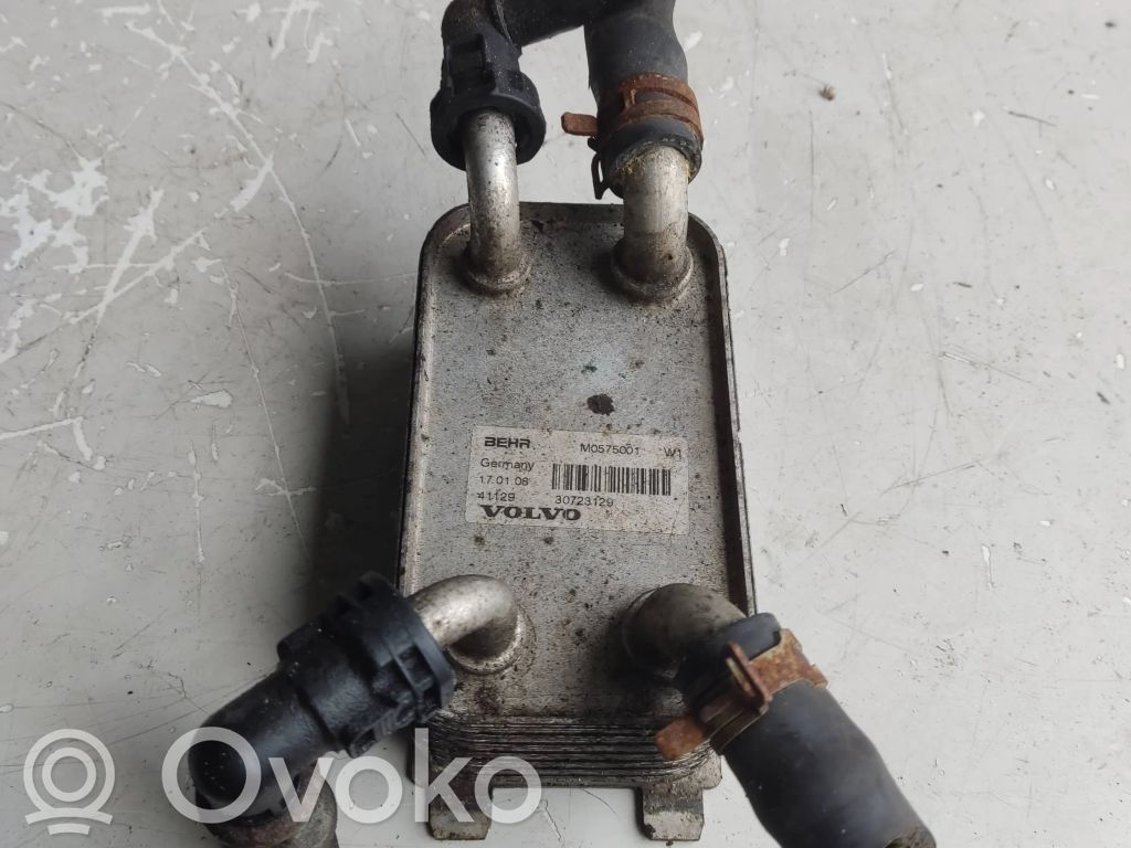 Volvo V50 Mocowanie / uchwyt filtra oleju 