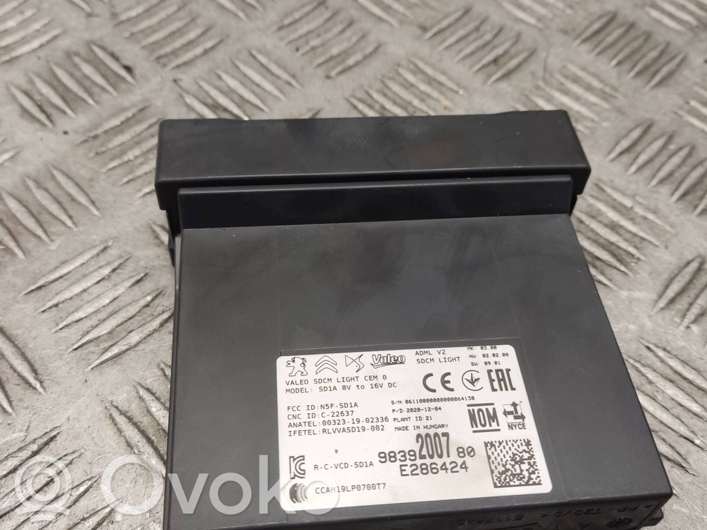 Opel Corsa F Módulo de luz LCM 