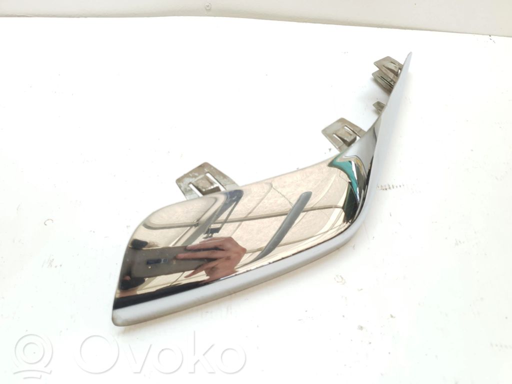 Front bumper splitter molding