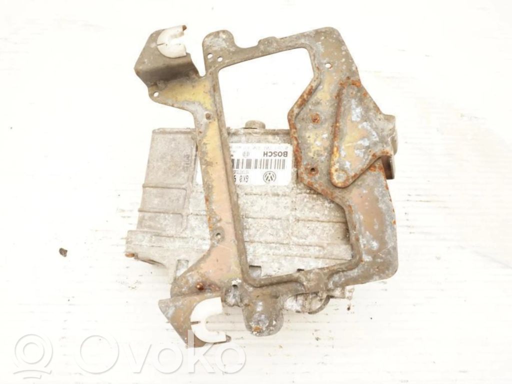 Volkswagen Polo III 6N 6N2 6NF Komputer / Sterownik ECU silnika 
