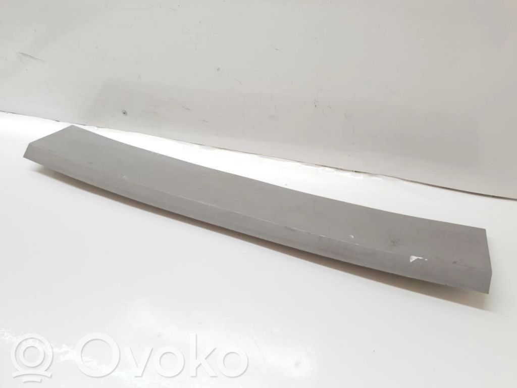 Opel Vectra C Osłona tylnej klapy 
