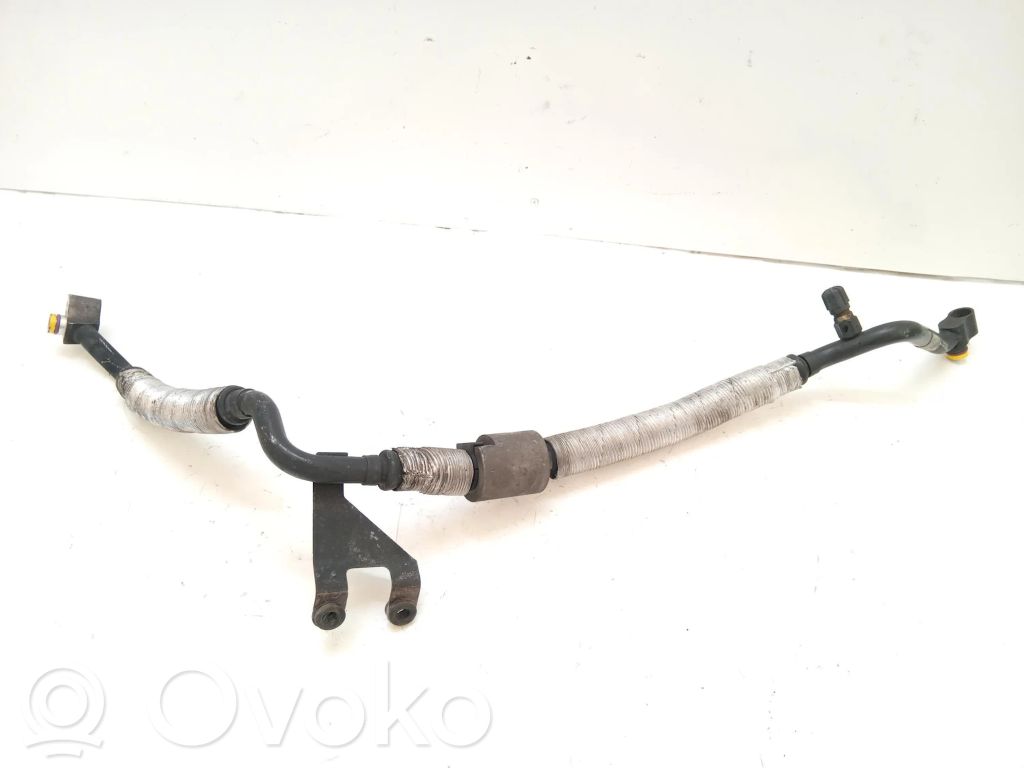 BMW 7 E65 E66 Ilmastointilaitteen putki (A/C) 
