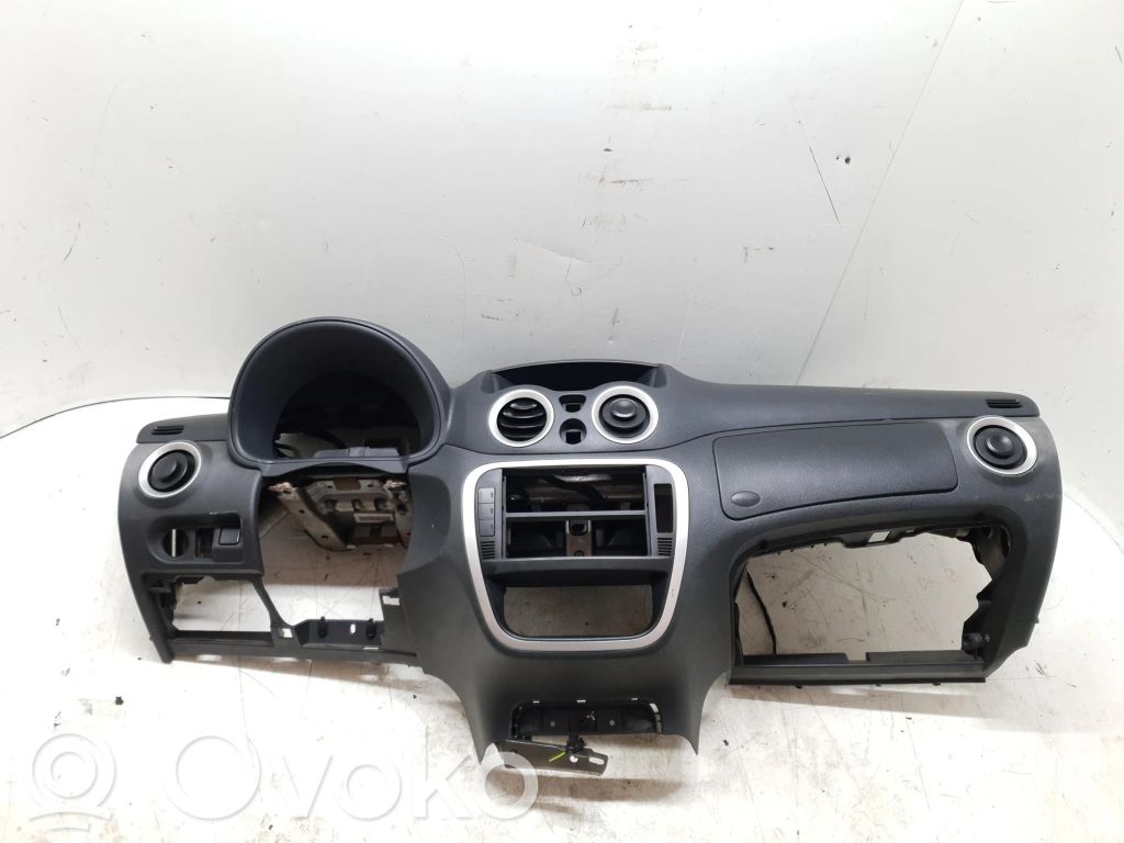 Citroen C2 Panelis 