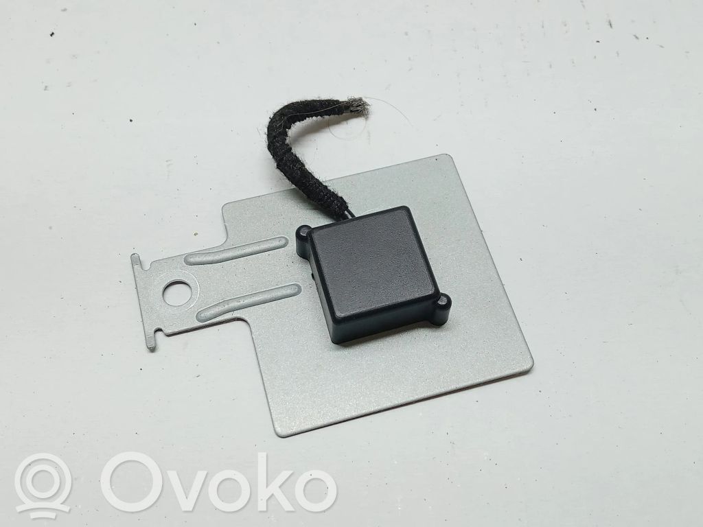 Mazda CX-5 Antenne intérieure accès confort 