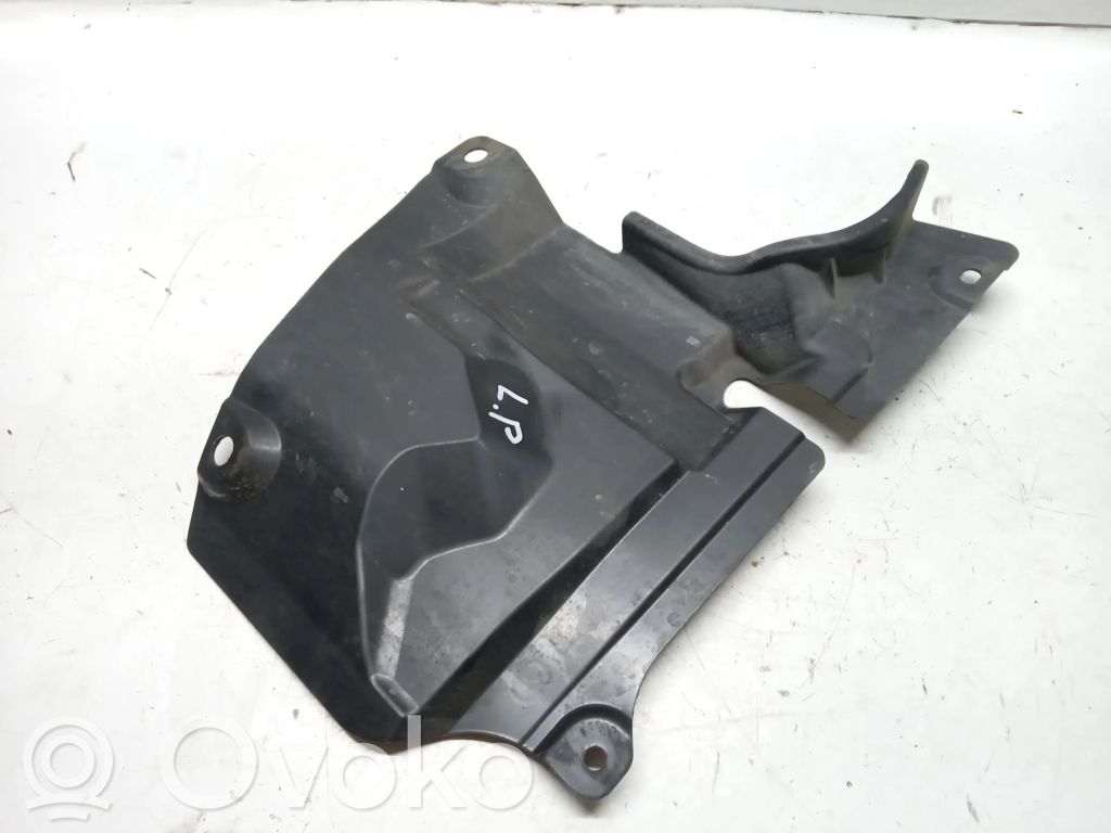 Mazda 3 III Rear/tail light trim molding 