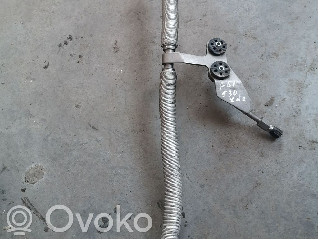 BMW 5 E60 E61 Ilmastointilaitteen putki (A/C) 