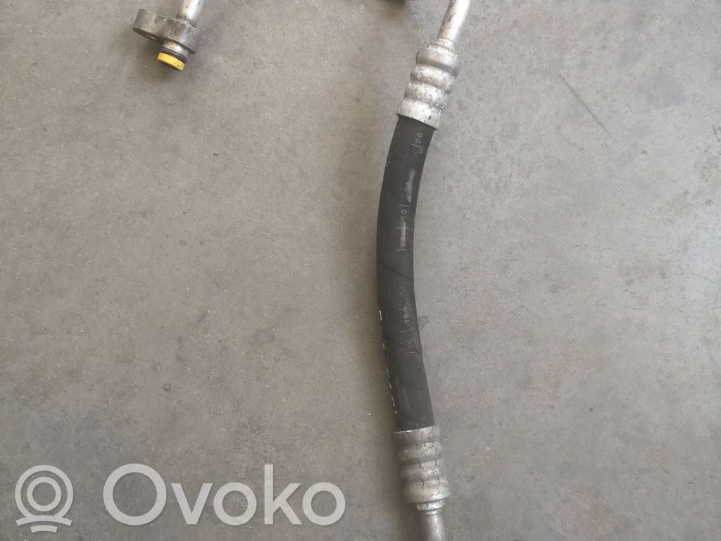 BMW 5 E60 E61 Ilmastointilaitteen putki (A/C) 