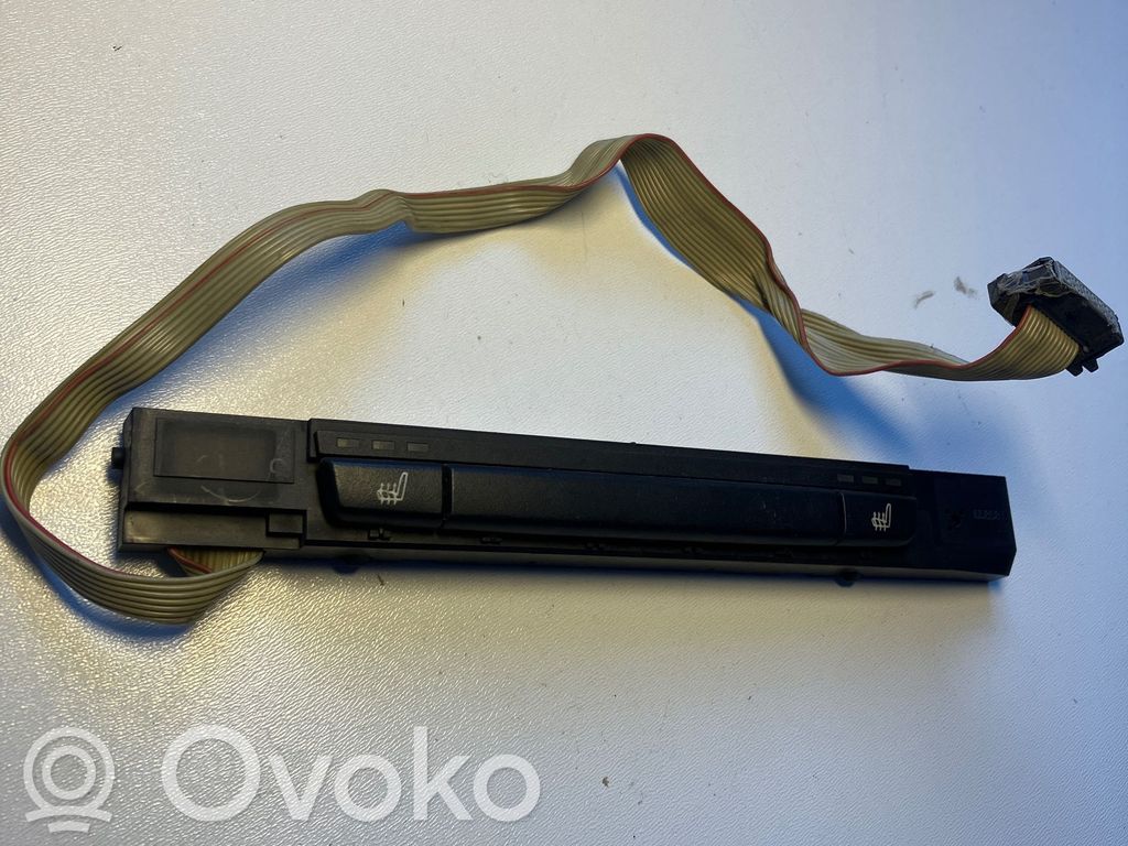 Seat heating switch   6962589,03743650