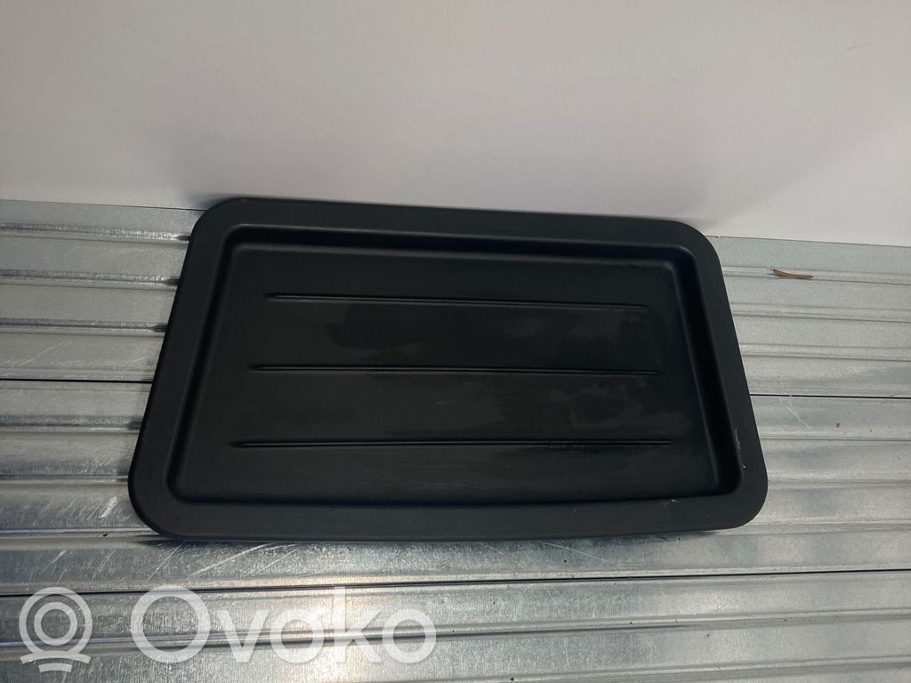 BMW 3 F30 F35 F31 Inne elementy wykończenia bagażnika 