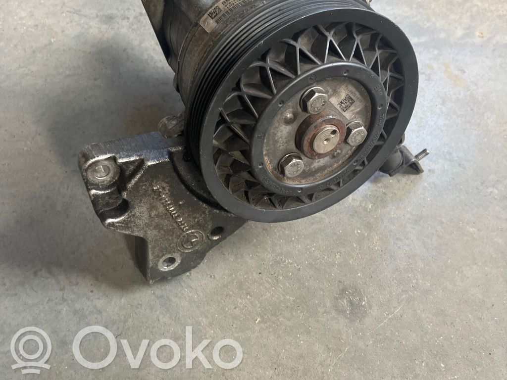 BMW 5 E60 E61 Power steering pump 