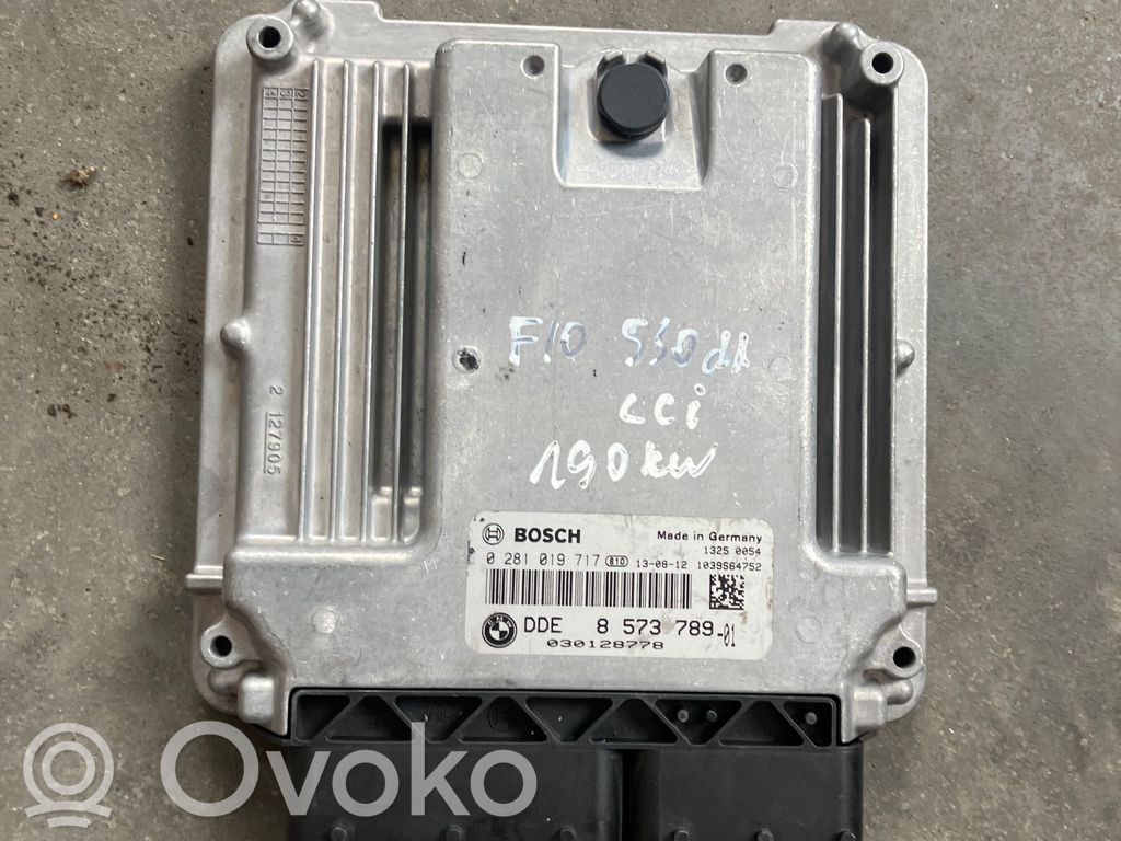 BMW 5 F10 F11 Engine control unit/module 
