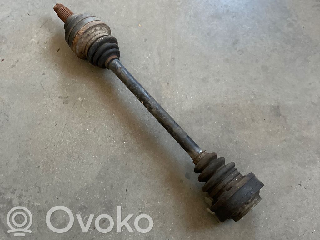 BMW 7 E38 Galinis pusašis 