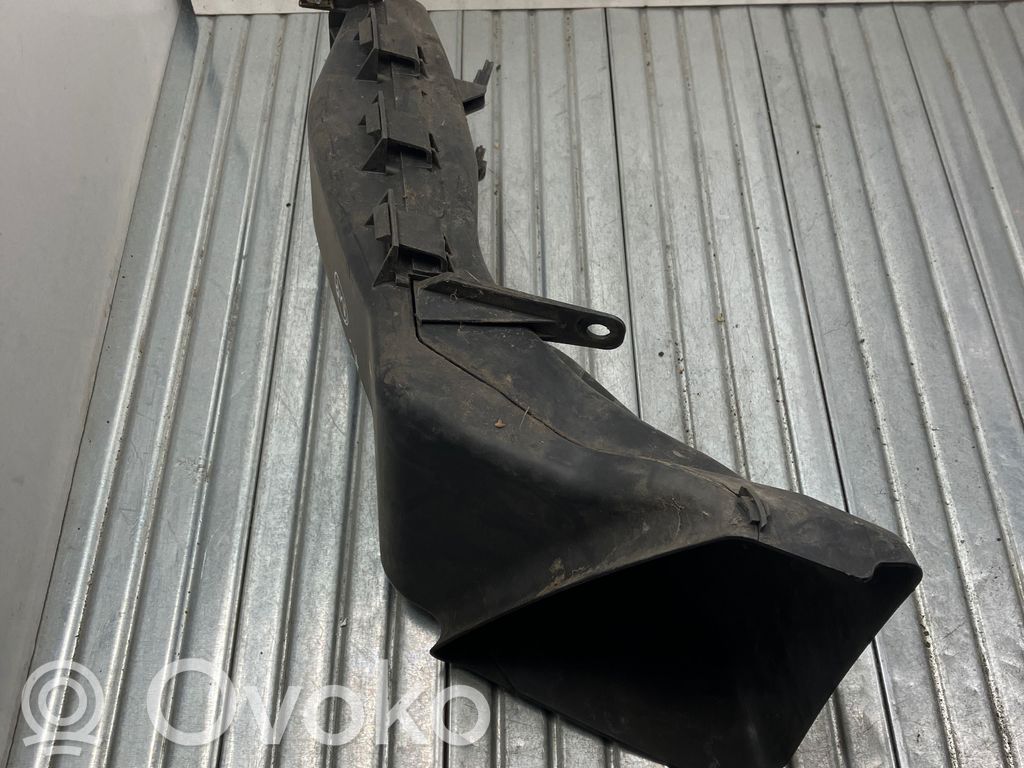 BMW 3 E92 E93 Oro paėmimo kanalo detalė (-ės) 