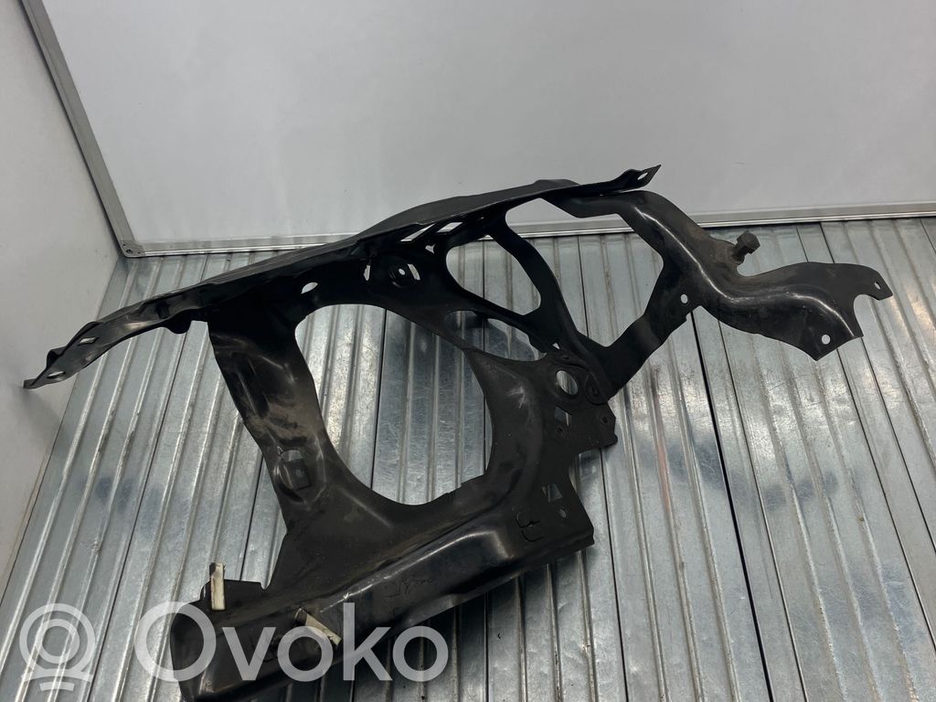 BMW 7 E65 E66 Ajovalon kannake 