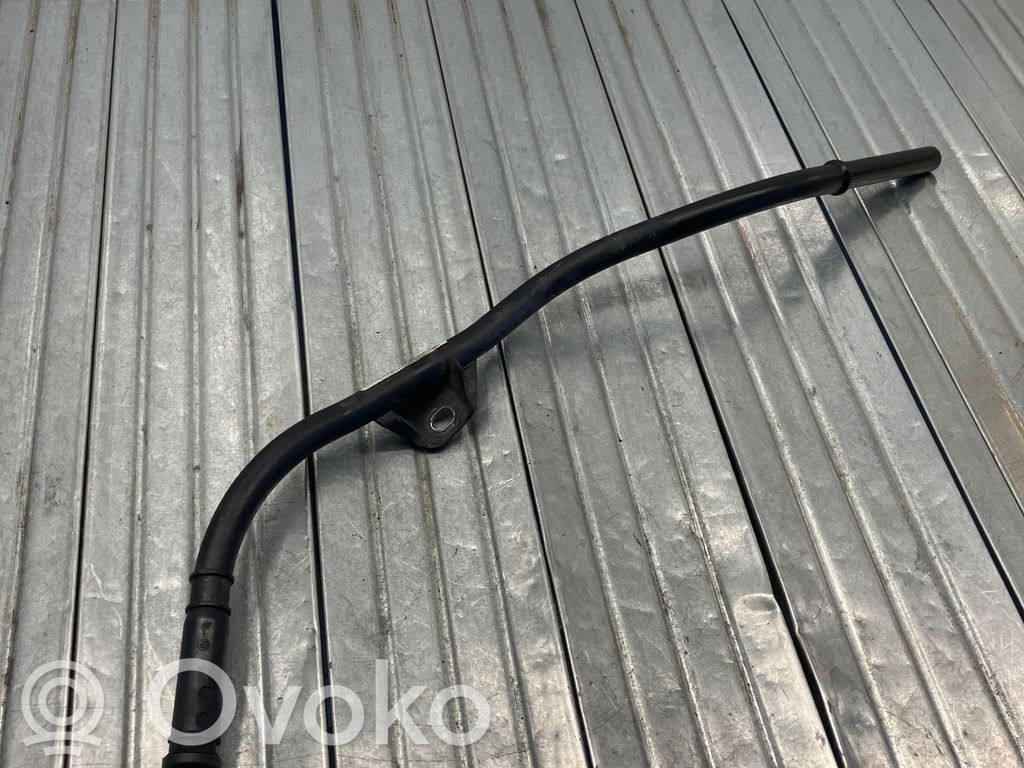 BMW 2 F46 Bagnet poziomu oleju 