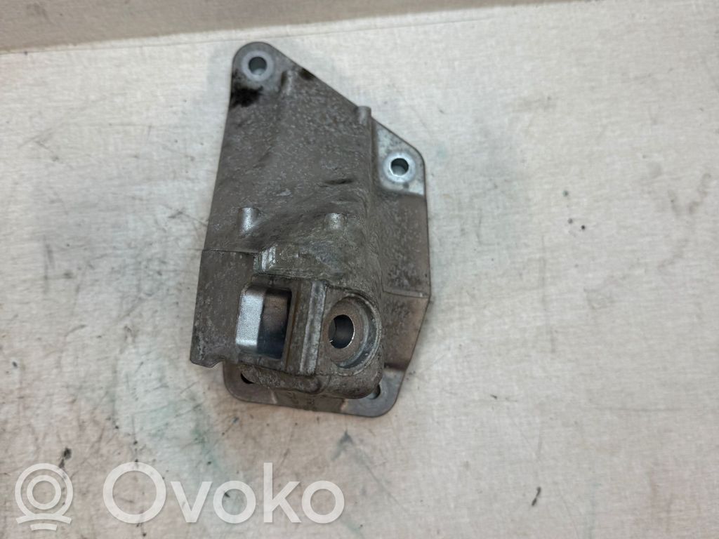 Engine mount bracket   22112284111,20007261