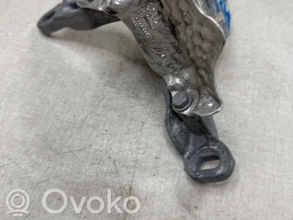 Audi Q8 Engine mount bracket 