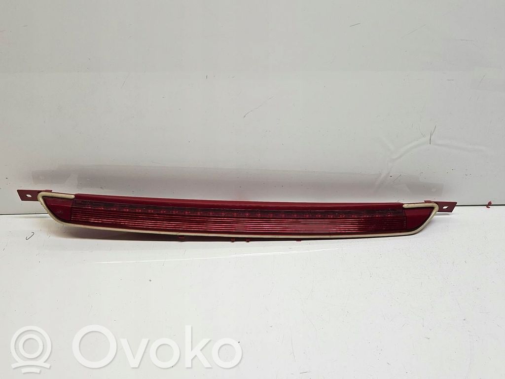Volkswagen Golf VII Trzecie światło stop 