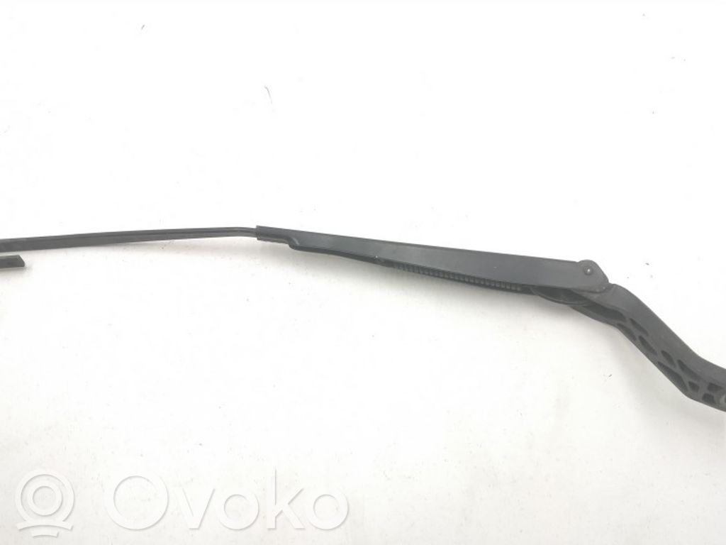 Volkswagen Sharan Front wiper blade arm 