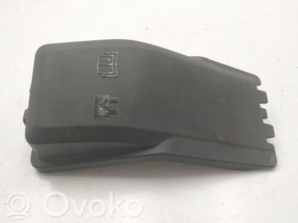 Volvo S60 Sulakerasian kansi 