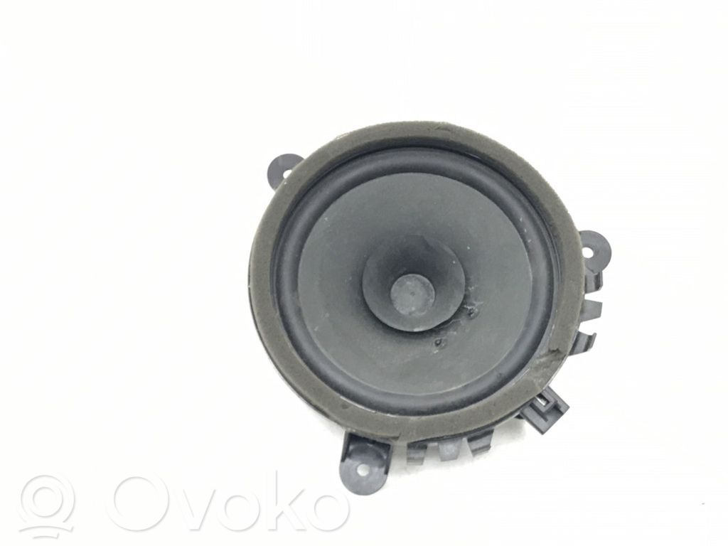 Volvo XC60 Front door speaker 