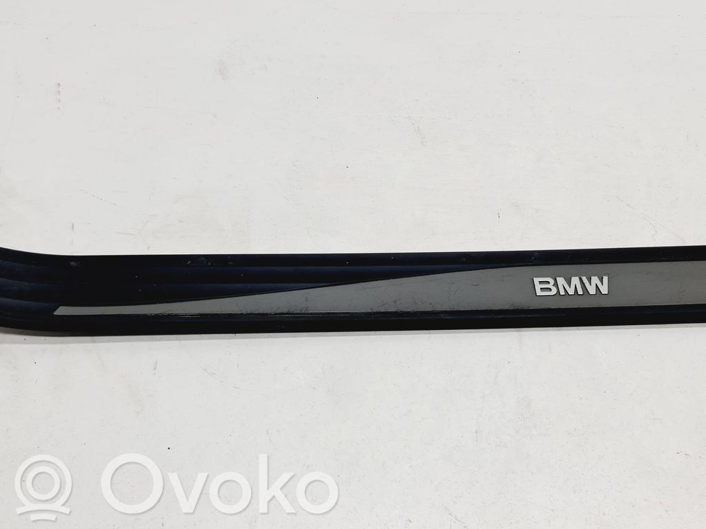 BMW 5 E60 E61 Listwa progowa przednia 
