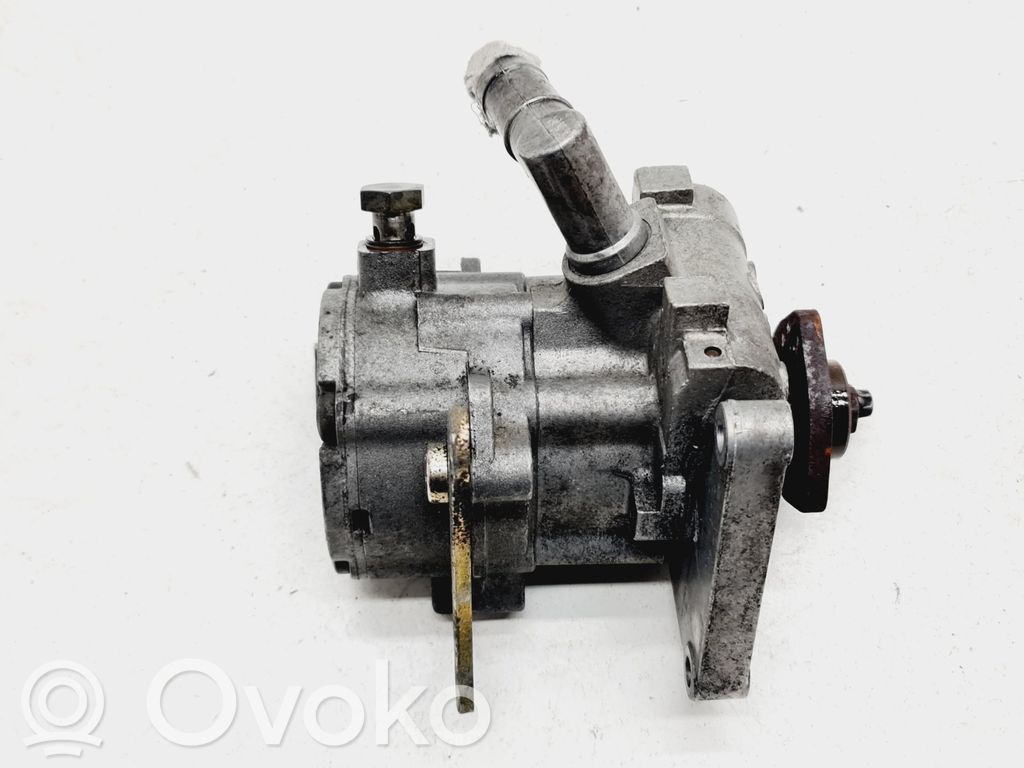 Mercedes-Benz E W210 Power steering pump 