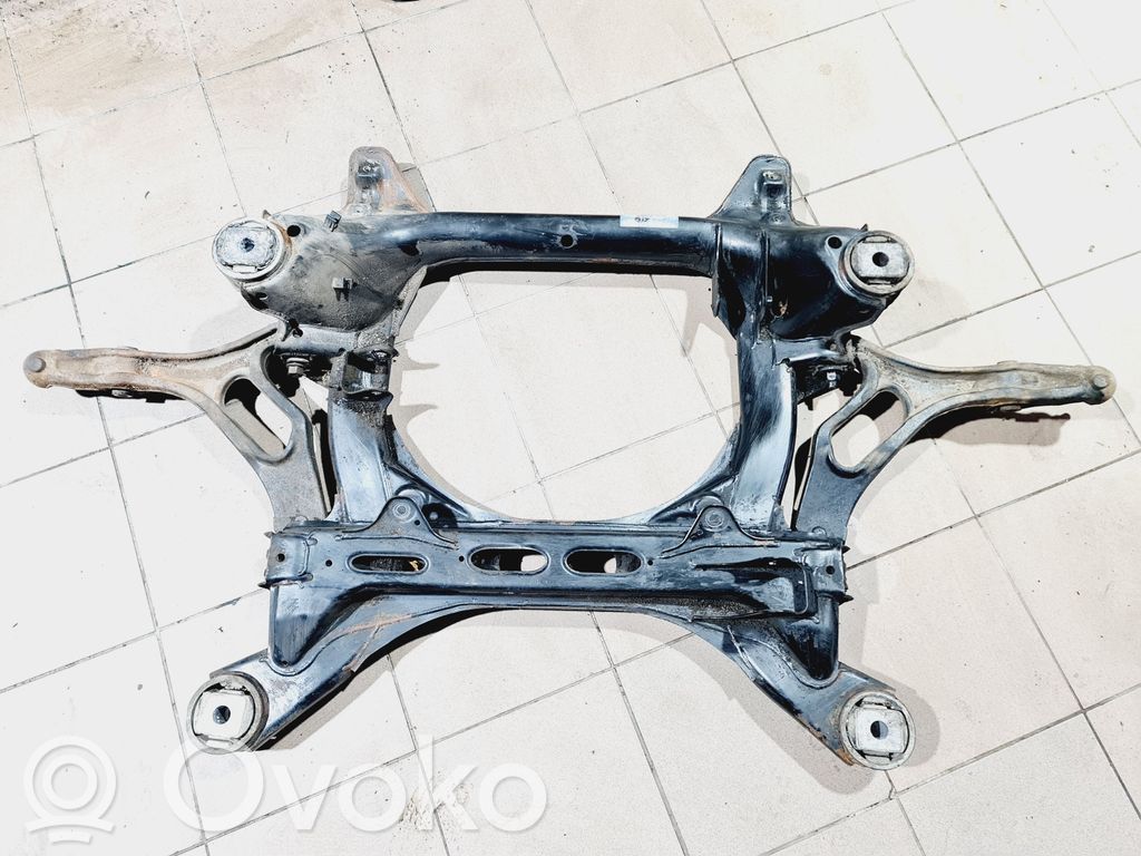 Volkswagen Touareg I Front subframe 