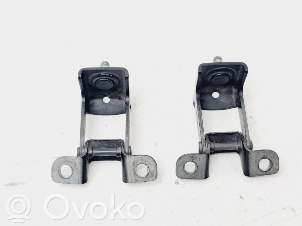 Renault Clio IV Tailgate/trunk/boot hinge 