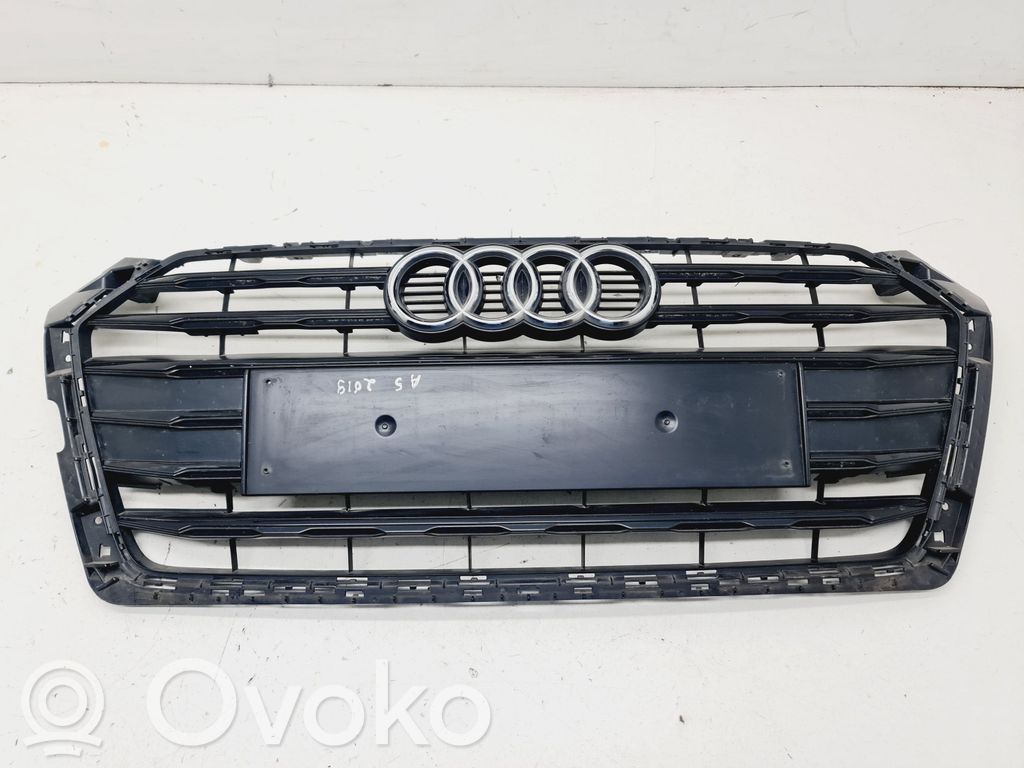Audi A5 Front bumper upper radiator grill 