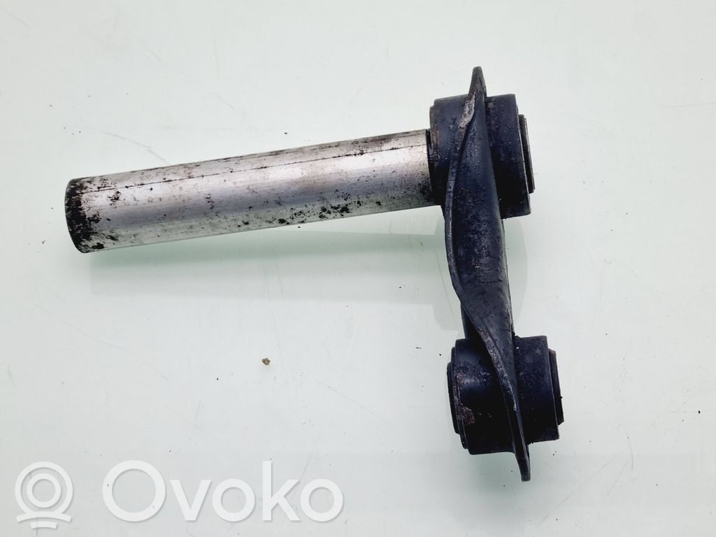 BMW X5 E70 Cits aizmugures šasijas elements 