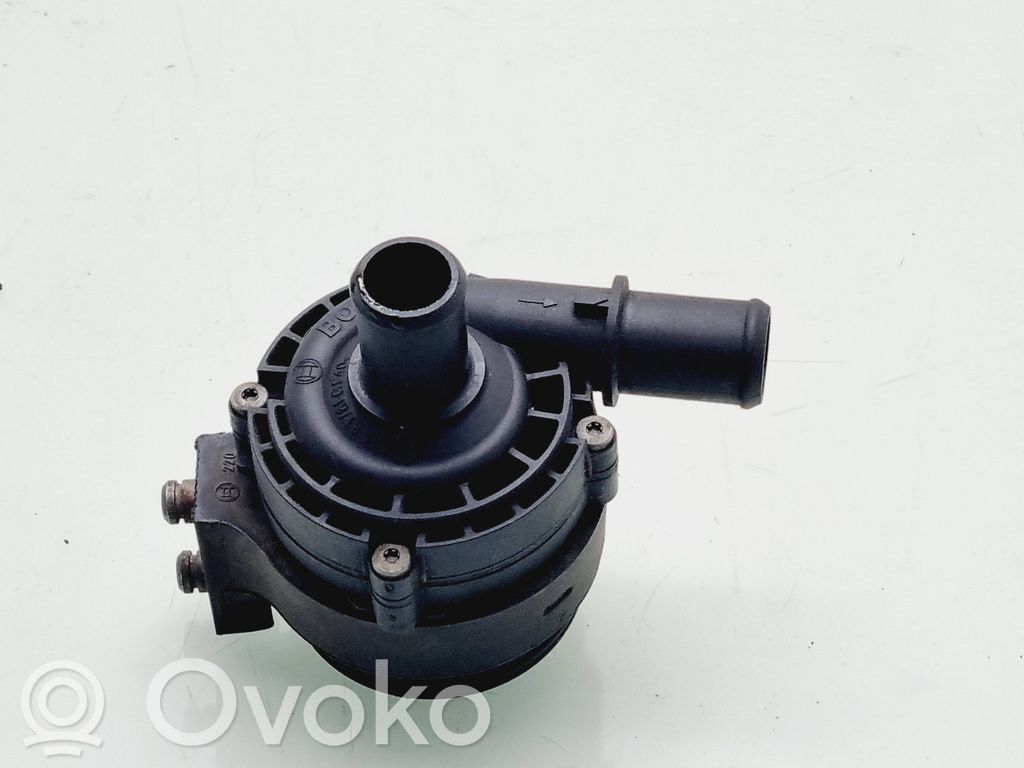 Renault Megane III Pompe à eau de liquide de refroidissement 