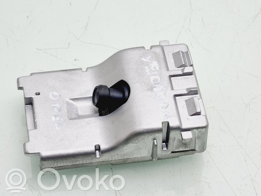 Opel Astra K Windshield/windscreen camera 