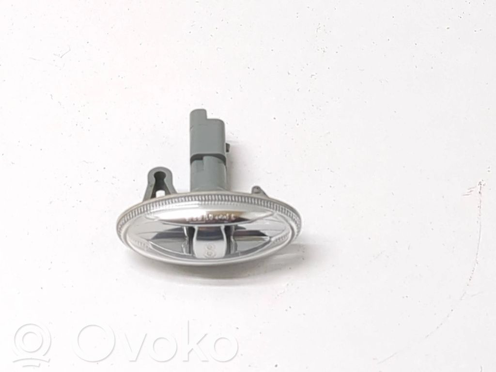 Citroen Berlingo Front fender indicator light 