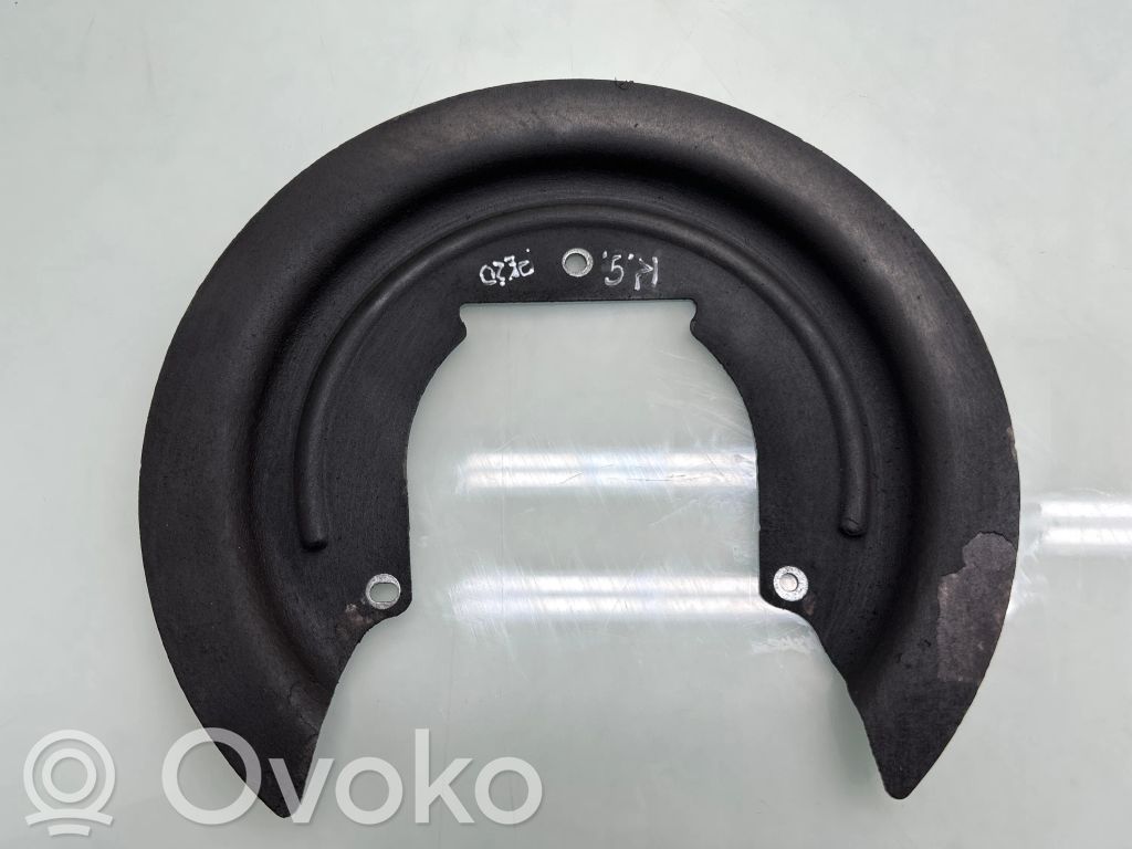 Toyota Proace Takajarrun jarrulevyn pölysuoja 