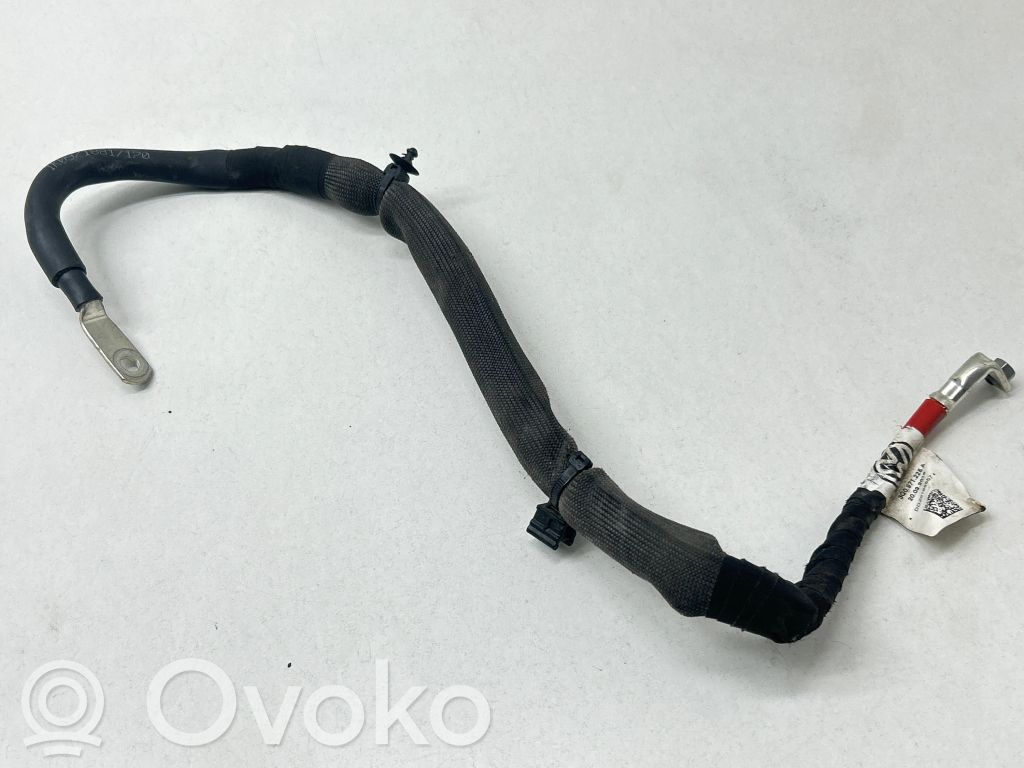 Volkswagen PASSAT B8 Minus / Klema / Przewód akumulatora 