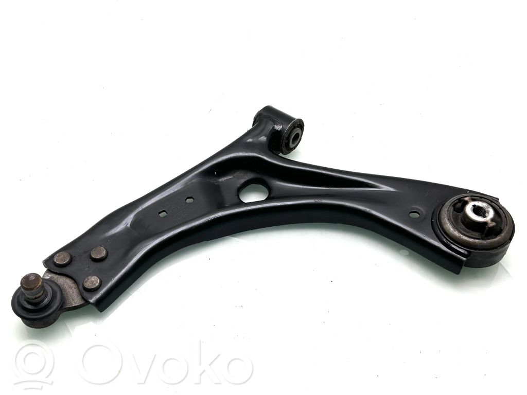 Ford Focus Front lower control arm/wishbone 