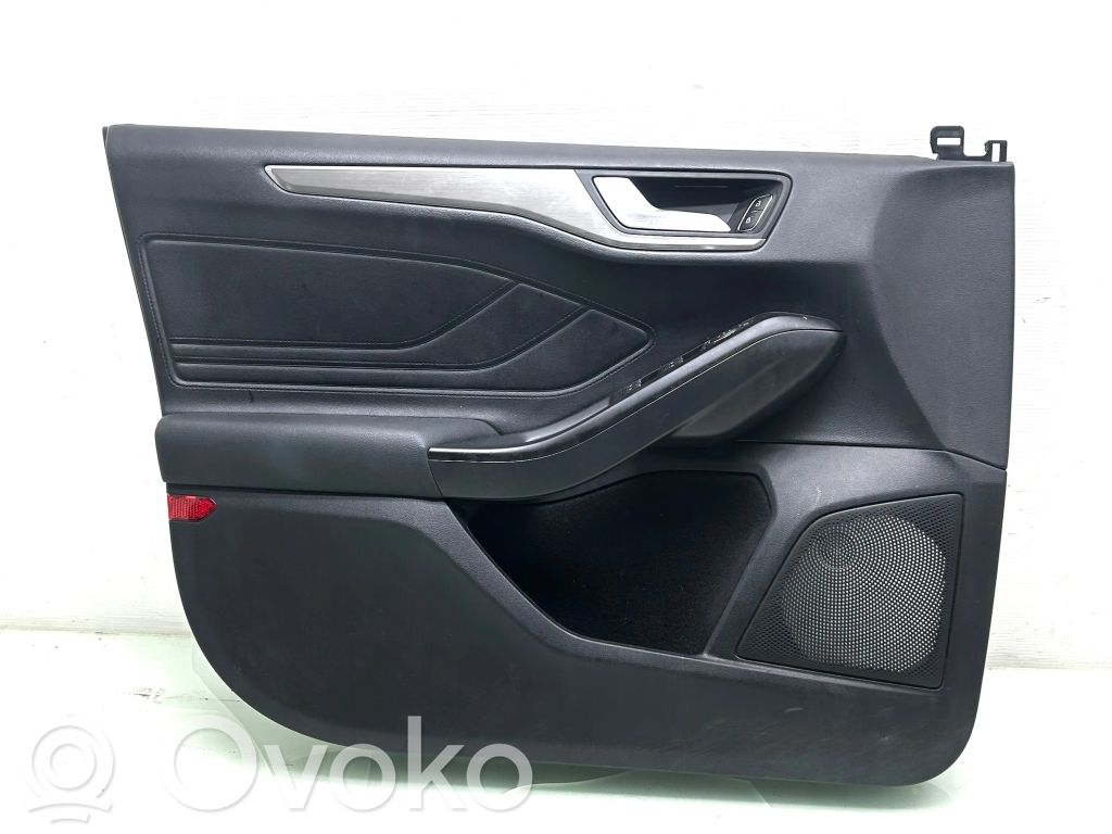 Ford Focus Обшивка передней двери 