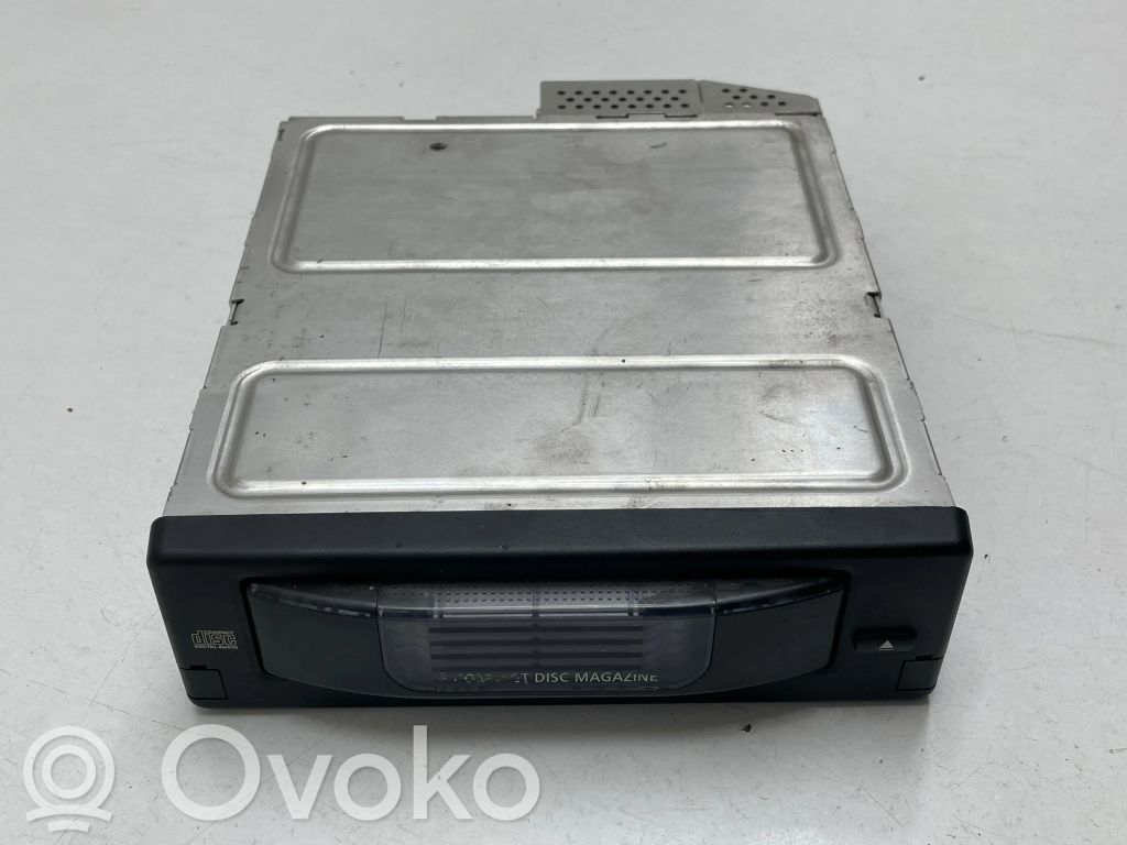 BMW 5 E60 E61 CD/DVD changer 