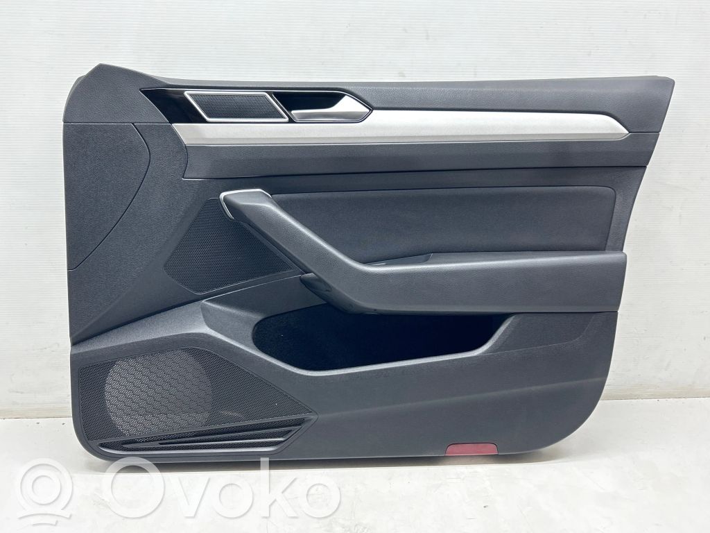 Volkswagen PASSAT B8 Boczki / Poszycie drzwi przednich 