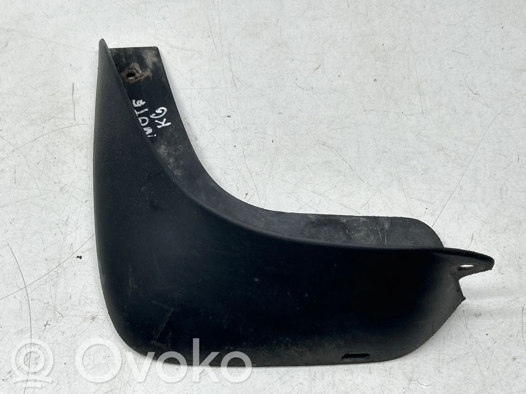 Nissan Note (E12) Aizmugurējais dubļusargs 